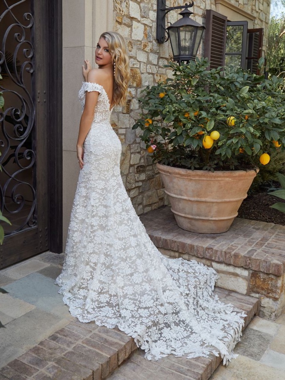 Casablanca bridal Evelyn 2446 Off-Shoulder isbi Lace Wedding dress size 14 NWT - Picture 2 of 10